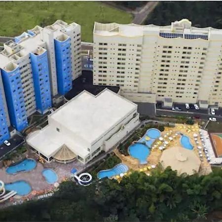 Golden Dolphin Aparthotel Caldas Novas Kültér fotó